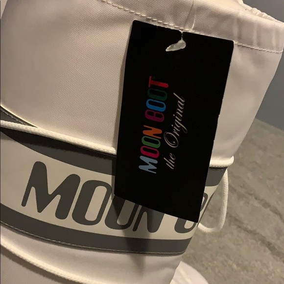 MOON BOOTS NWT - Picture 4 of 10
